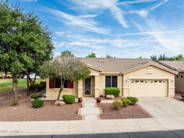 42348 W Fountainhead Street - Photo 1