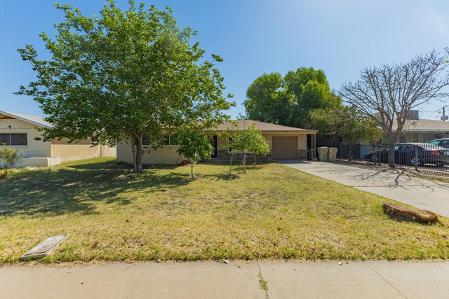 7733 N 60th Avenue - Photo 1