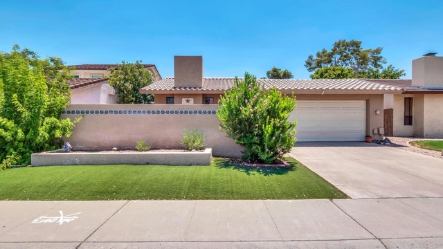 1605 E Candlestick Drive - Photo 1