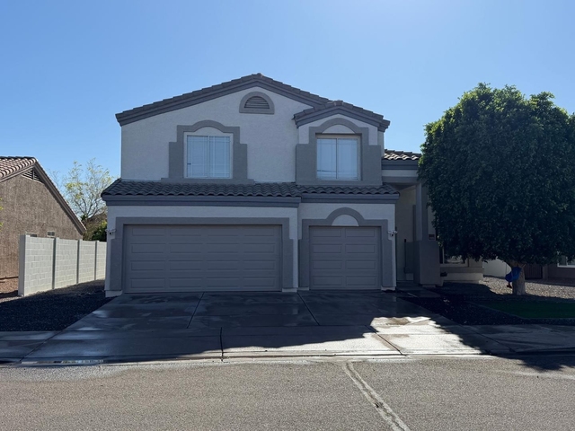 10427 E Diamond - Photo 1