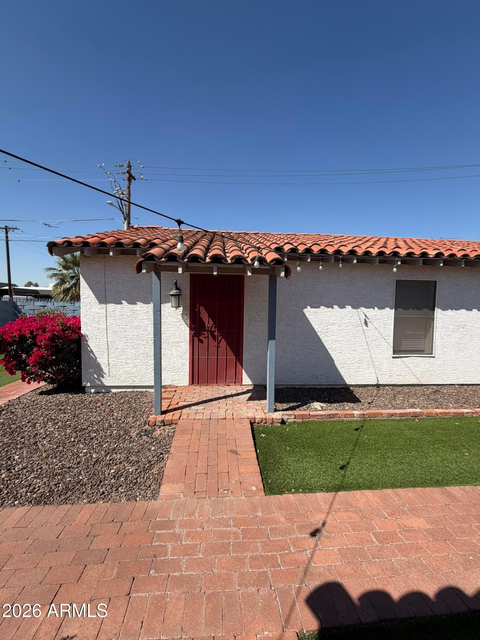 712 W Taylor Street - Photo 1