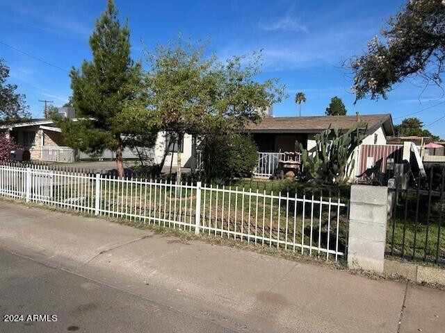7718 W Whitton Avenue - Photo 1