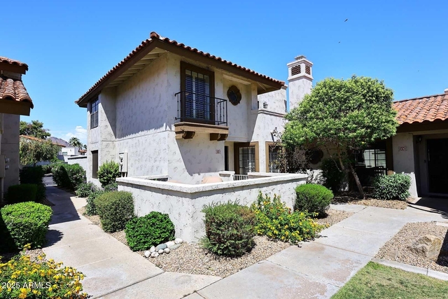 6249 N 78th Street - Photo 1