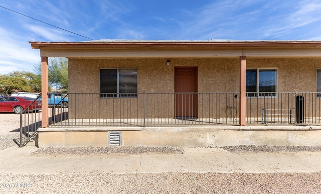 12817 W Cottonwood Street - Photo 1
