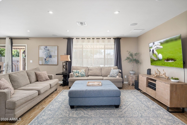 8625 E Lincoln Drive - Photo 1