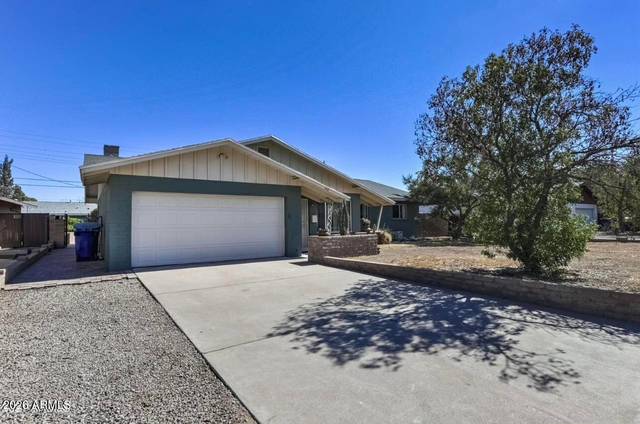 40 E Fairmont Drive - Photo 1
