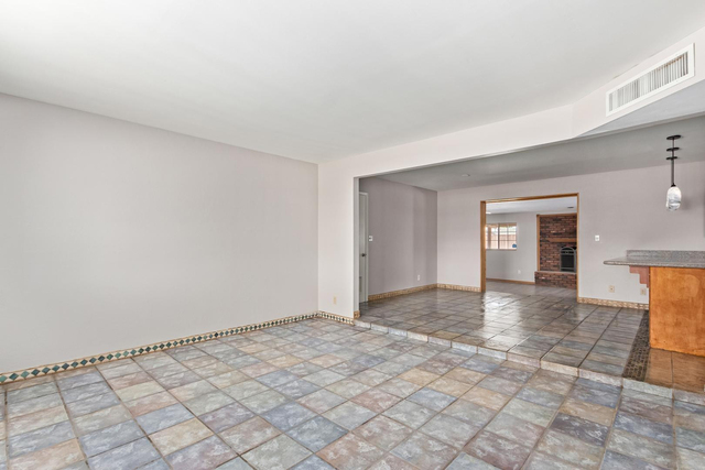 1918 E Palmcroft Drive - Photo 1