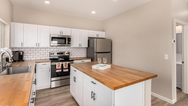 2746 W Pima Street - Photo 1