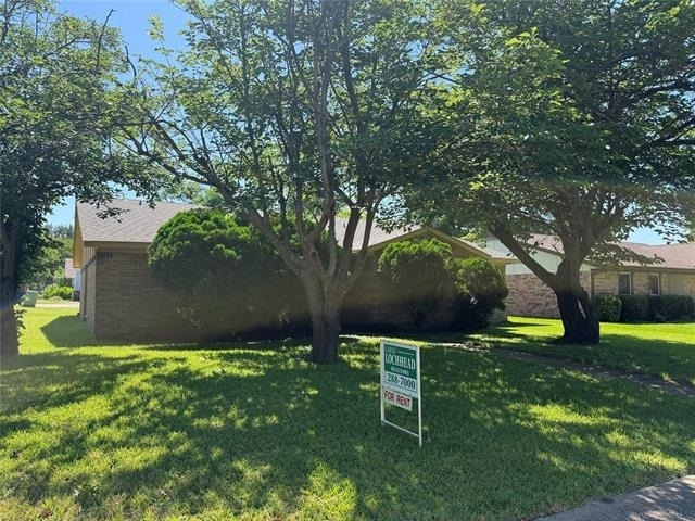 1400 Long Shadow Lane - Photo 1
