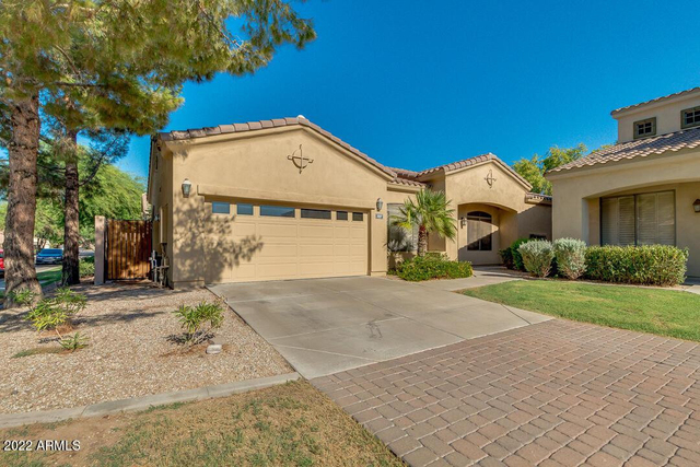2037 W Periwinkle Way - Photo 1