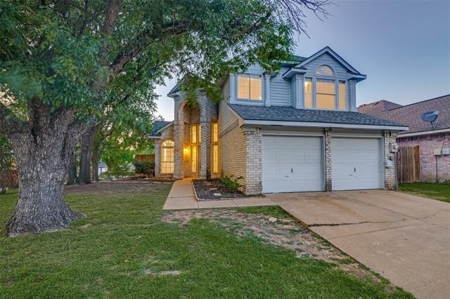 1333 Maywood - Photo 1