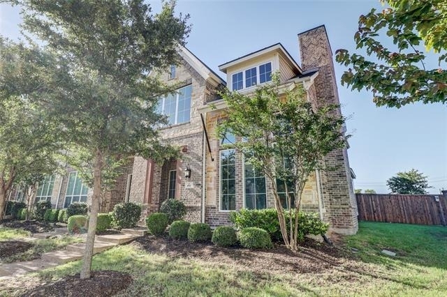 4941 Shore Crest Drive - Photo 1