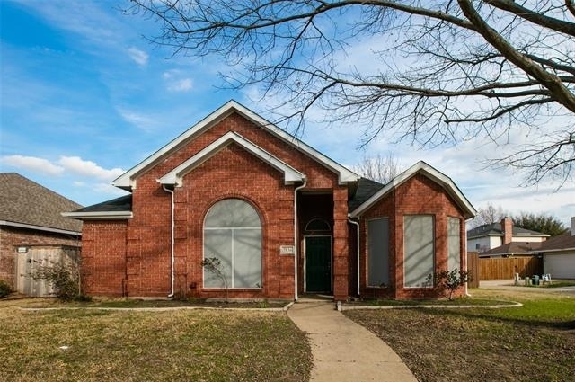 7836 Armor Lane - Photo 1
