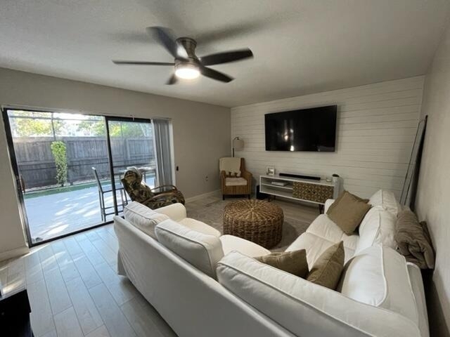 365 S Waverly Place - Photo 1