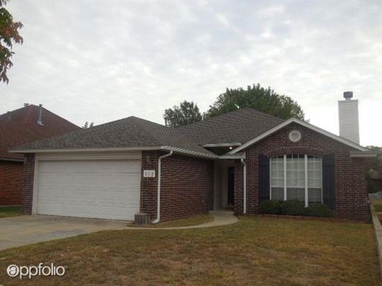 213 Pinafore Drive - Photo 1