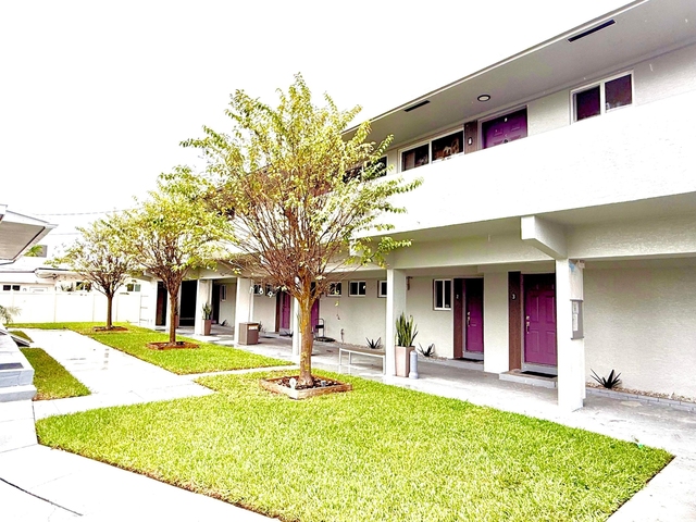 720 Ne 7th Street - Photo 1