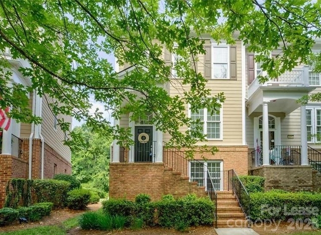 1104 Drayton Court - Photo 1