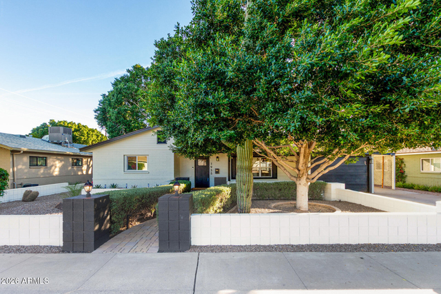 1935 E Coolidge Street - Photo 1