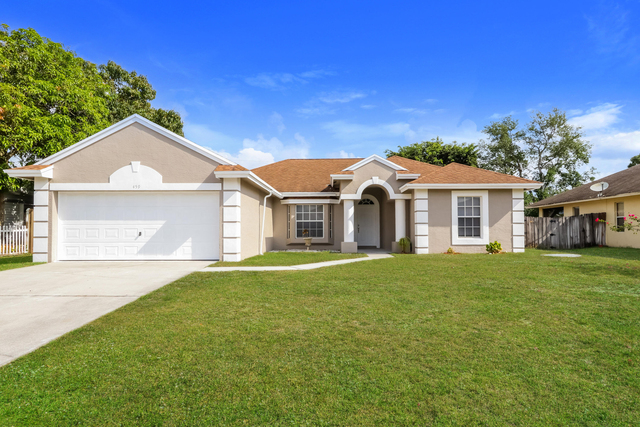 459 Sw Laconic Avenue - Photo 1