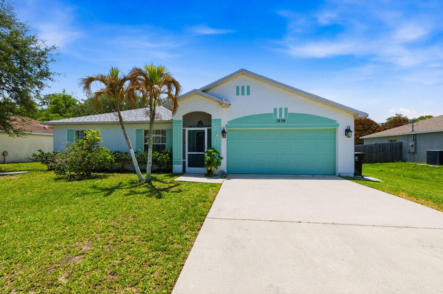 1838 Se Genaro Terrace - Photo 1