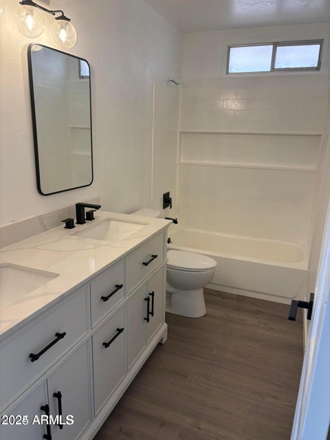 3903 S Juniper Street - Photo 1