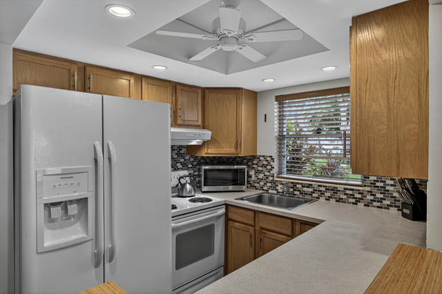 125 Newport I - Photo 1