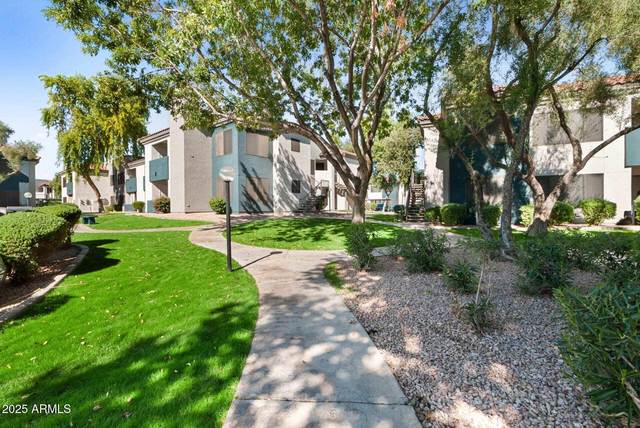 13625 S 48th Street - Photo 1