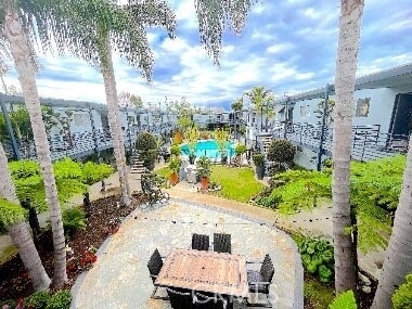 931 W 19th Street - Photo 1