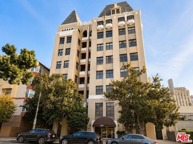 634 S Gramercy Place - Photo 1