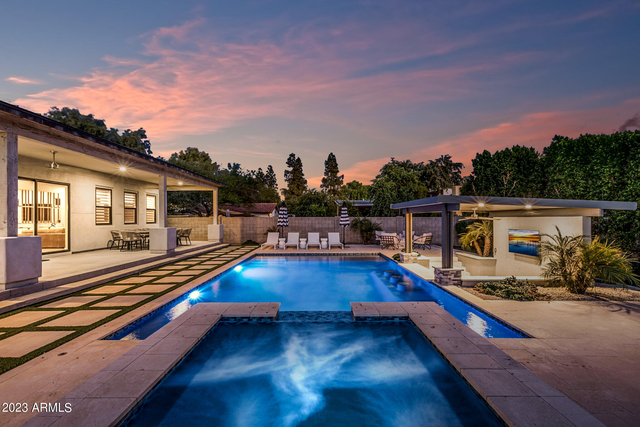 1629 E Montebello Avenue - Photo 1