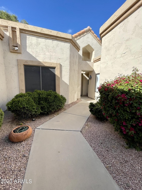 9126 W Kimberly Way - Photo 1