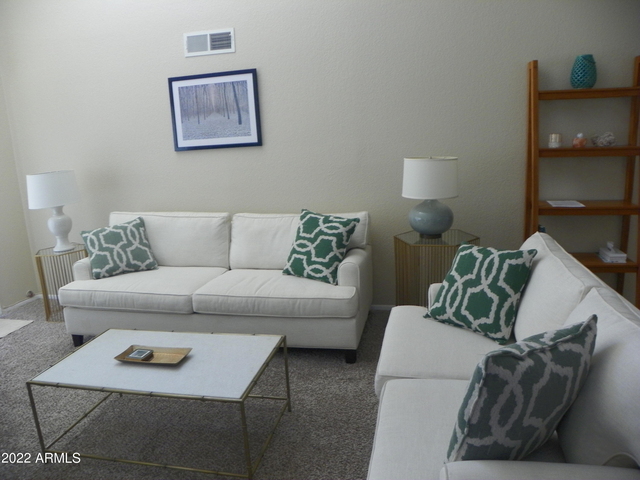 7356 N Via Camello Del Norte - - Photo 1