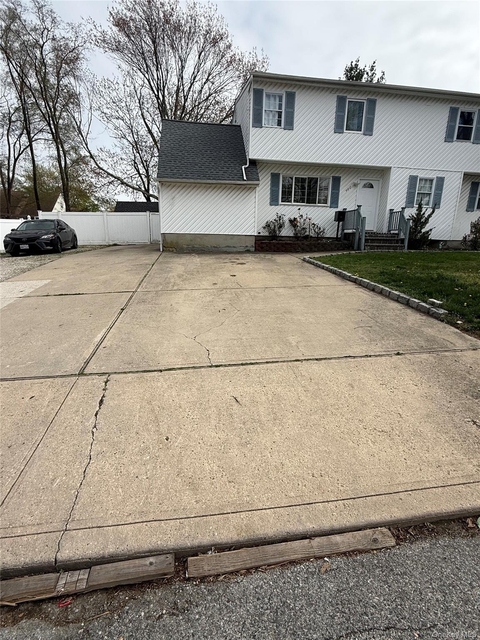 480 Saint Johns Street - Photo 1