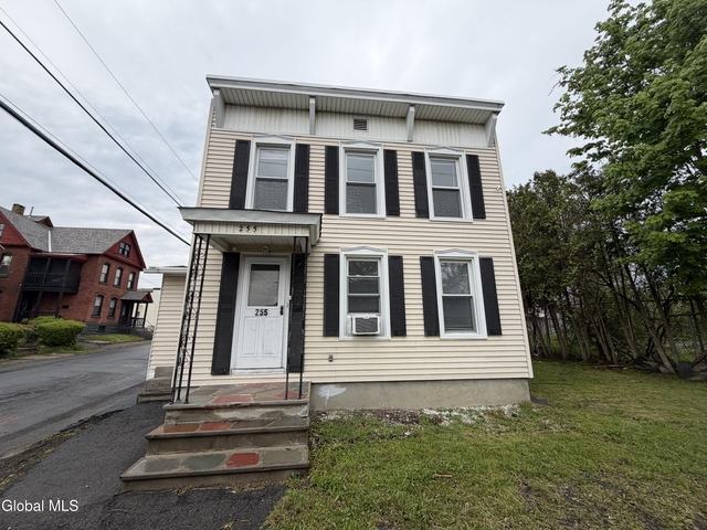 255 W Main Street - Photo 1