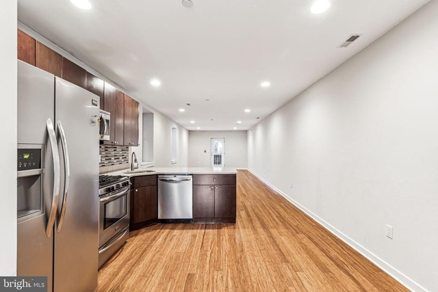 1418 Christian Street - Photo 1