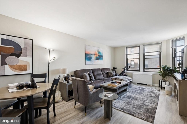 135 S 19th Street - Photo 1