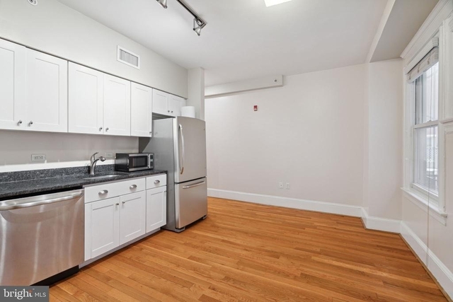 1955 Locust Street - Photo 1