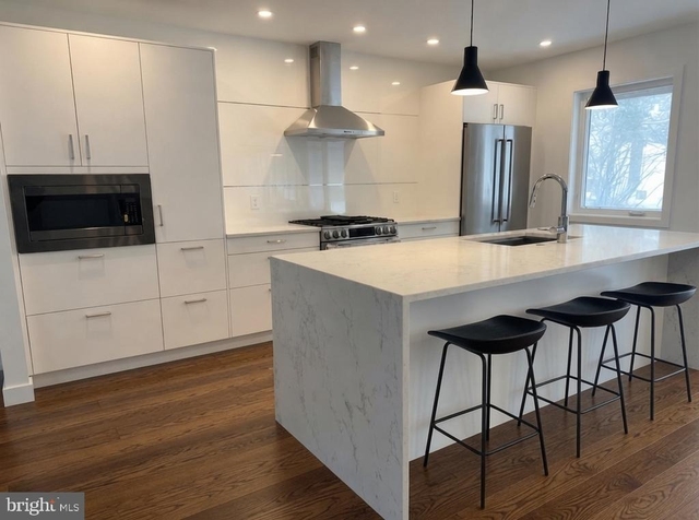 713 Woodfield Road - Photo 1