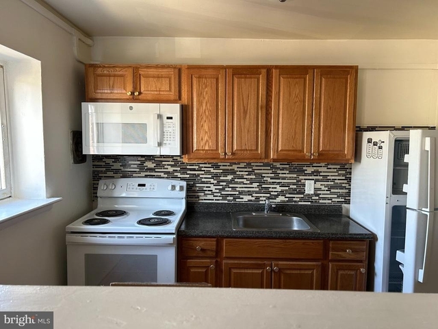 3941 James Street - Photo 1