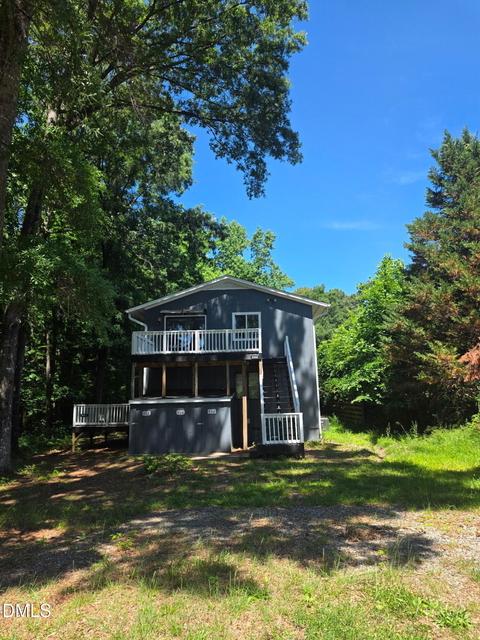 902 W Chatham Street - Photo 1