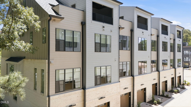 403 Chatham View Road - Photo 1
