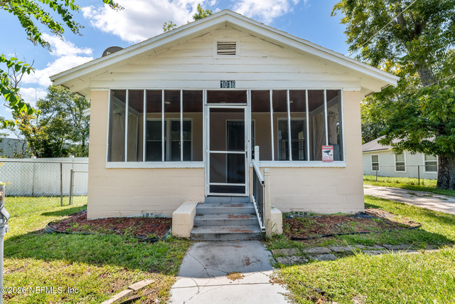 1018 W 23rd Street - Photo 1
