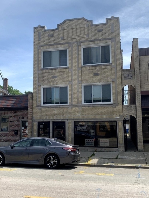 5751 W Higgins Avenue - Photo 1