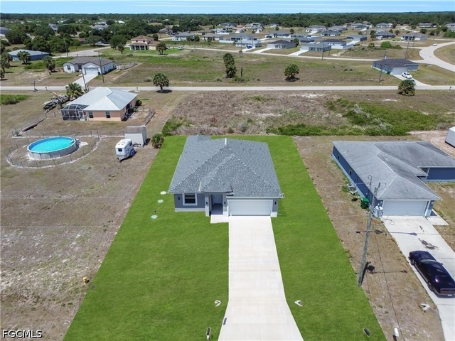 1064 Calumet Road - Photo 1