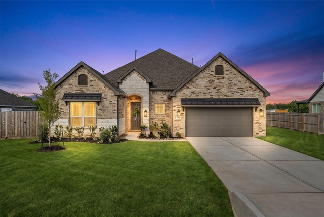 11610 E Wood Drive - Photo 1