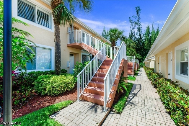 2400 Bayou Lane - Photo 1