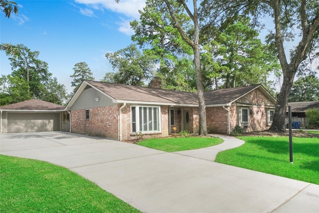 28914 Pine Hill Drive - Photo 1