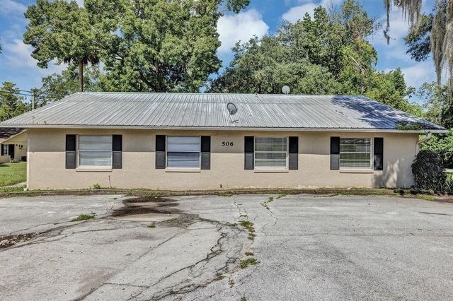 506 Ne 28th Avenue - Photo 1