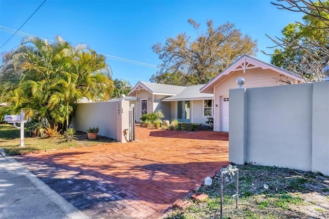 1792 Floyd Street - Photo 1