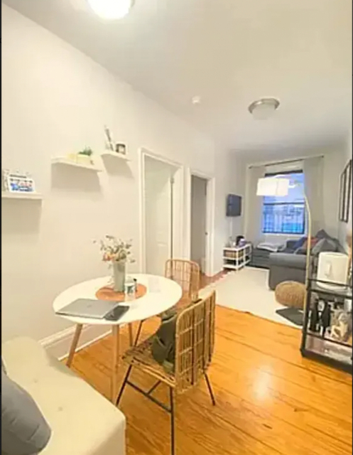 231 Lexington Ave - Photo 1